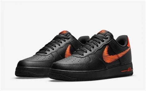 nike air force bovenkant zwart met oranje|Zwarte Air Force 1 sneakers (22) .